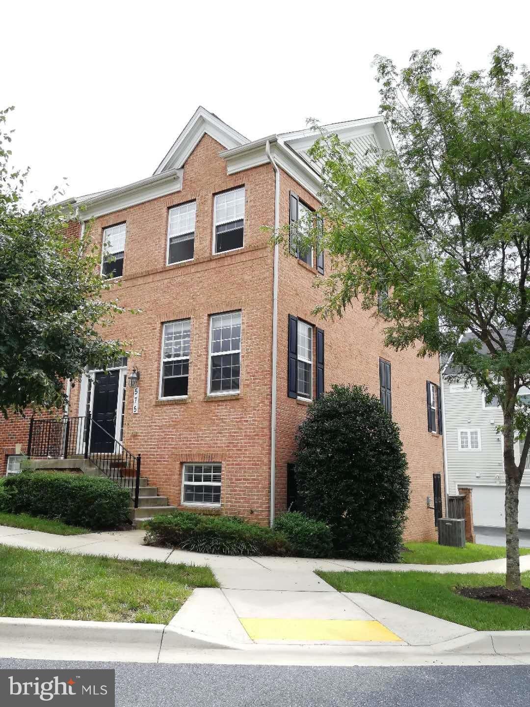 575 Pelican Ave, Gaithersburg, MD 20877 - photo 1