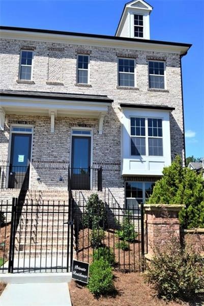 1098 Township Square, Alpharetta, GA 30022 - photo 1