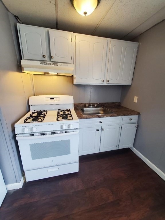 270 5th St unit 2, Fall River, MA 02721 - photo 1