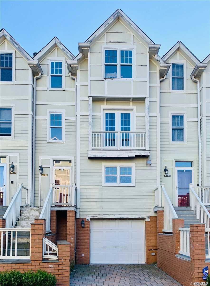 16838 Powells Cove Blvd unit 17, Whitestone, NY 11357 - photo 1