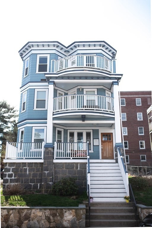 131 King St unit 2, Dorchester, MA 02122 - photo 1