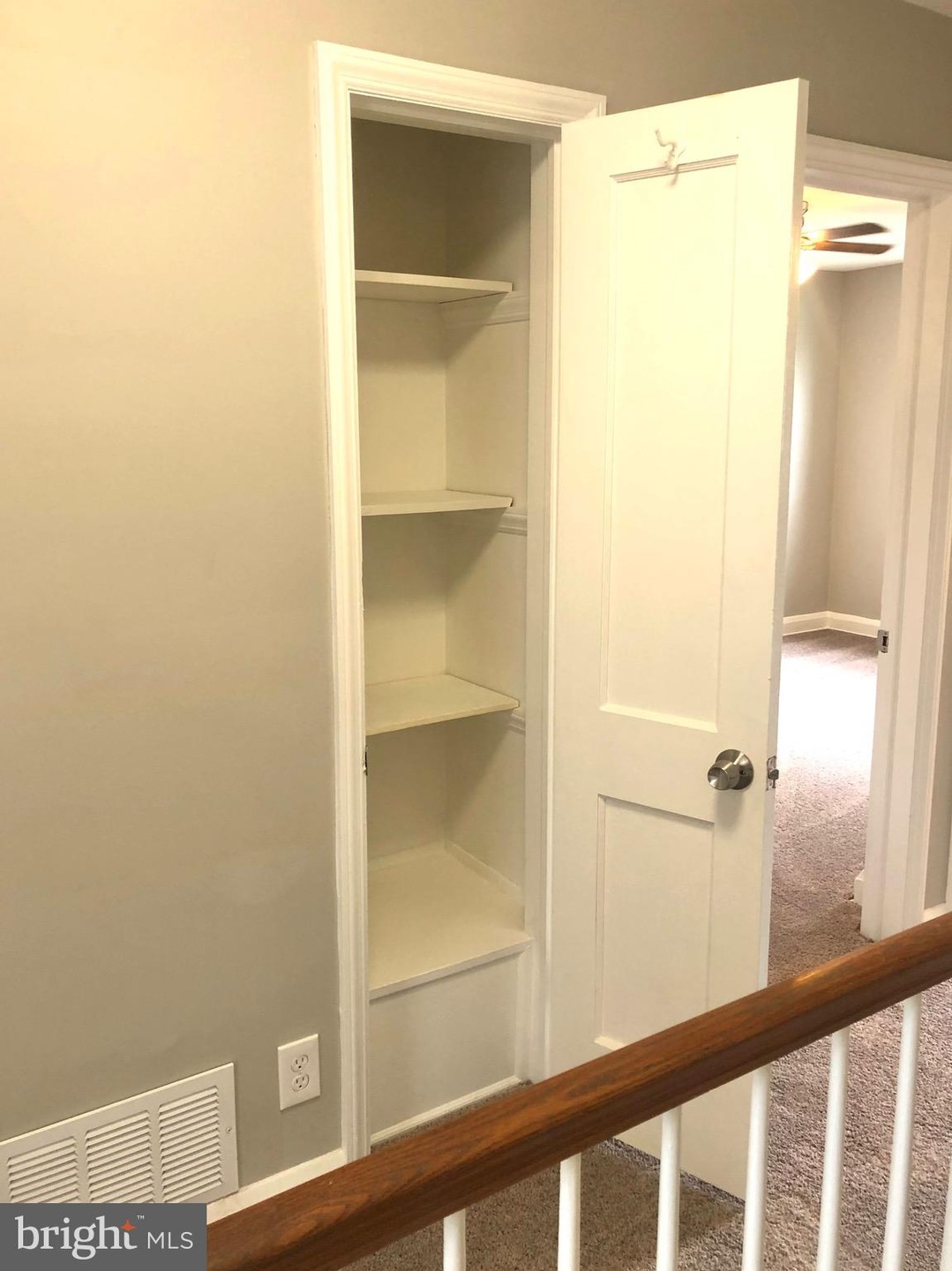 61 S Hawthorne Rd, Middle River, MD 21220 - photo 1