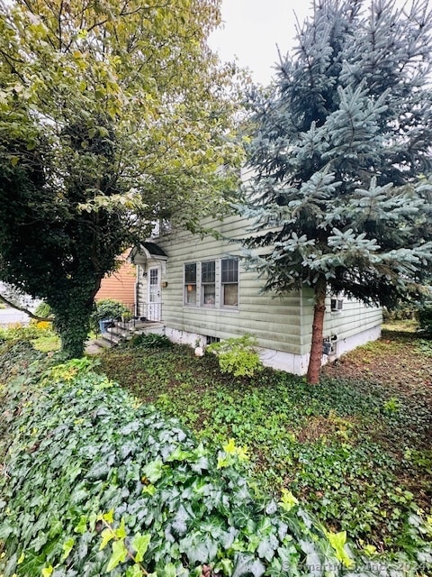 43 Vernon St, Stratford, CT 06615 - photo 1