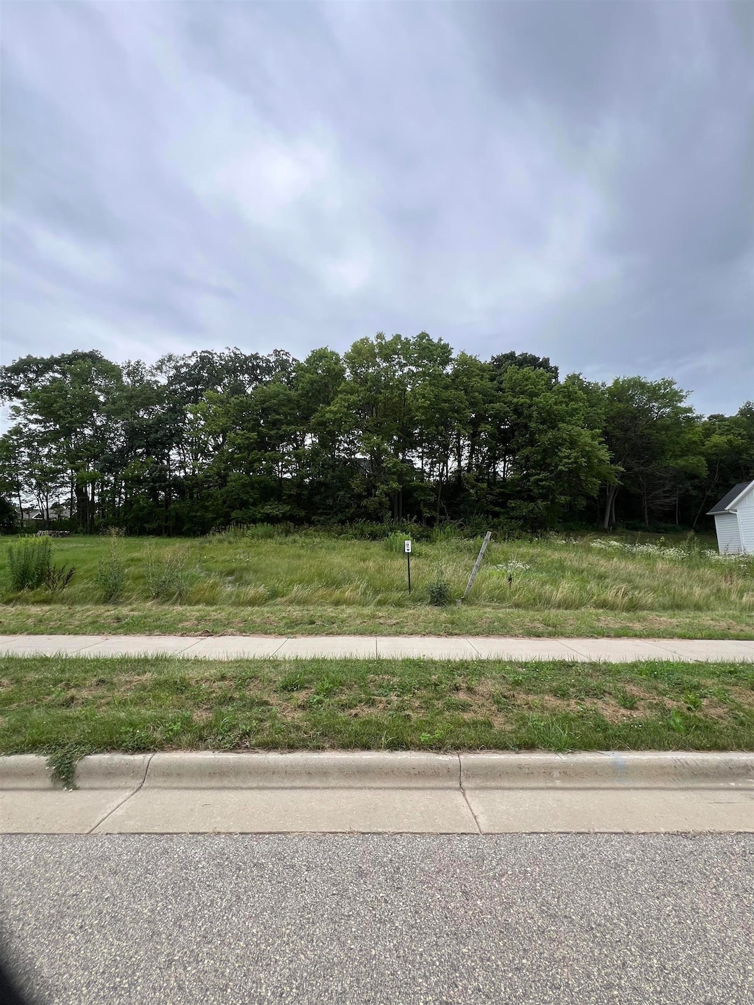 For Sale $125,000 • Co-Listing Agent