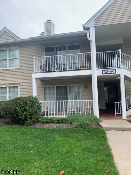 60 Lindsey Ct, Franklin Park, NJ 08823 - photo 1