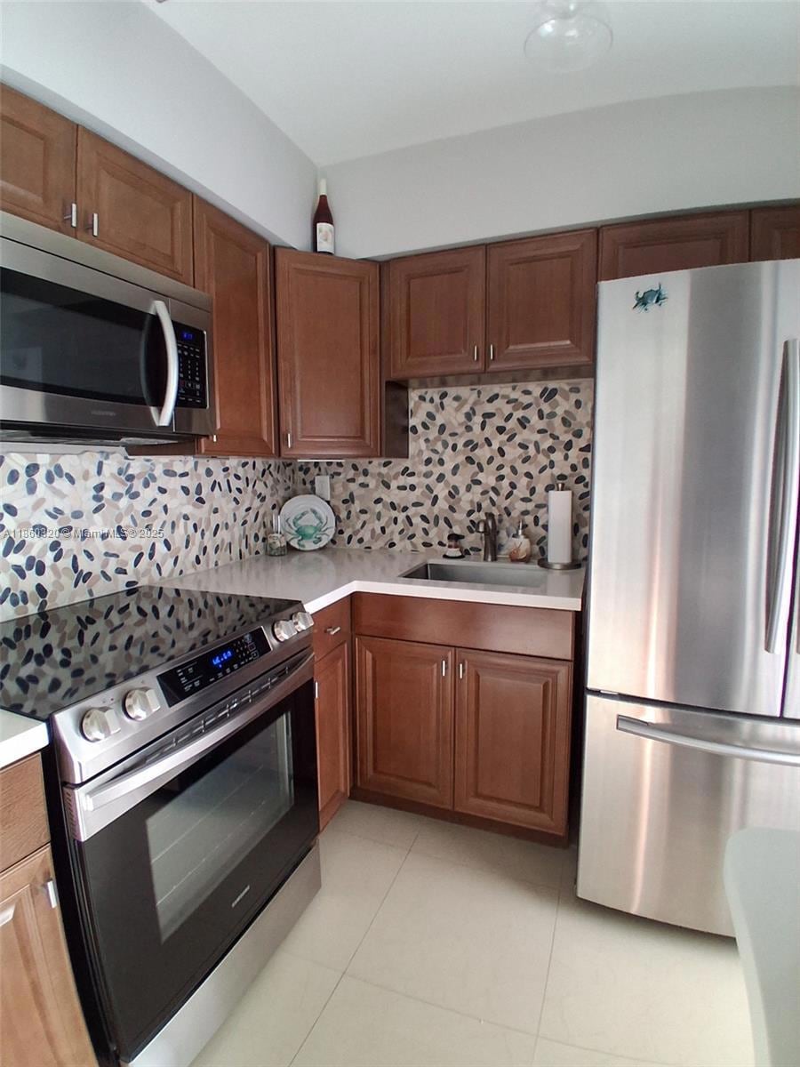 6560 Winfield Blvd unit 204, Margate, FL 33063 - photo 1