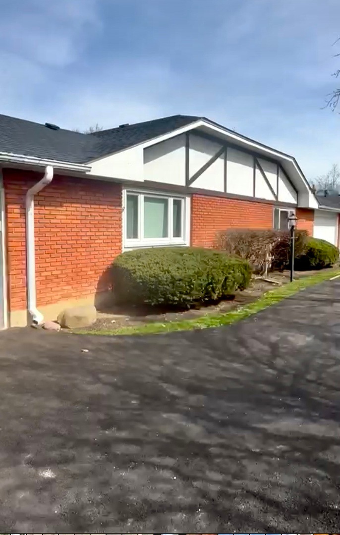 3 Falkirk Ln, Rolling Meadows, IL 60008 - photo 1