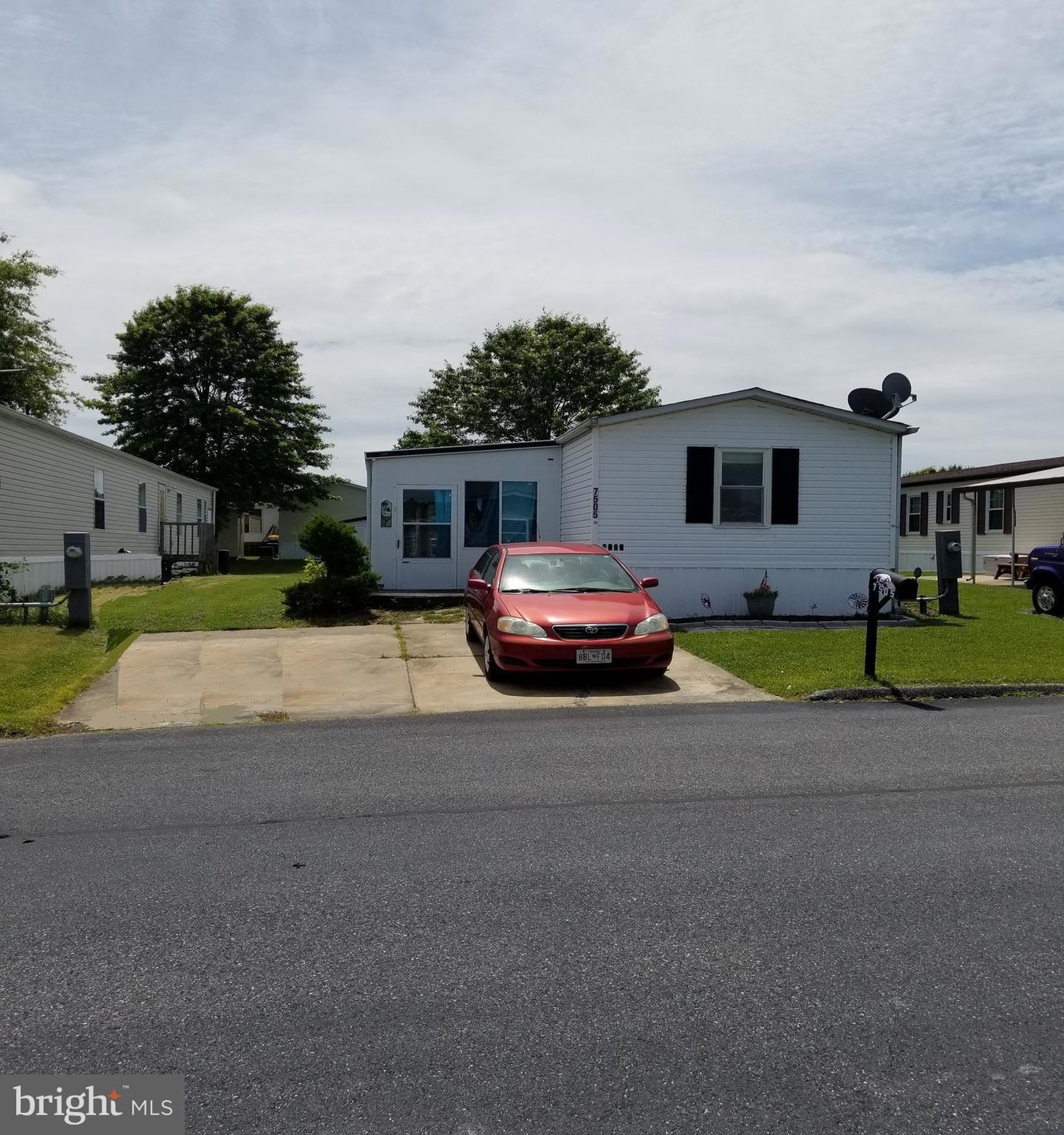 7505 Biscayne Bay Blvd, Middle River, MD 21220 - photo 1