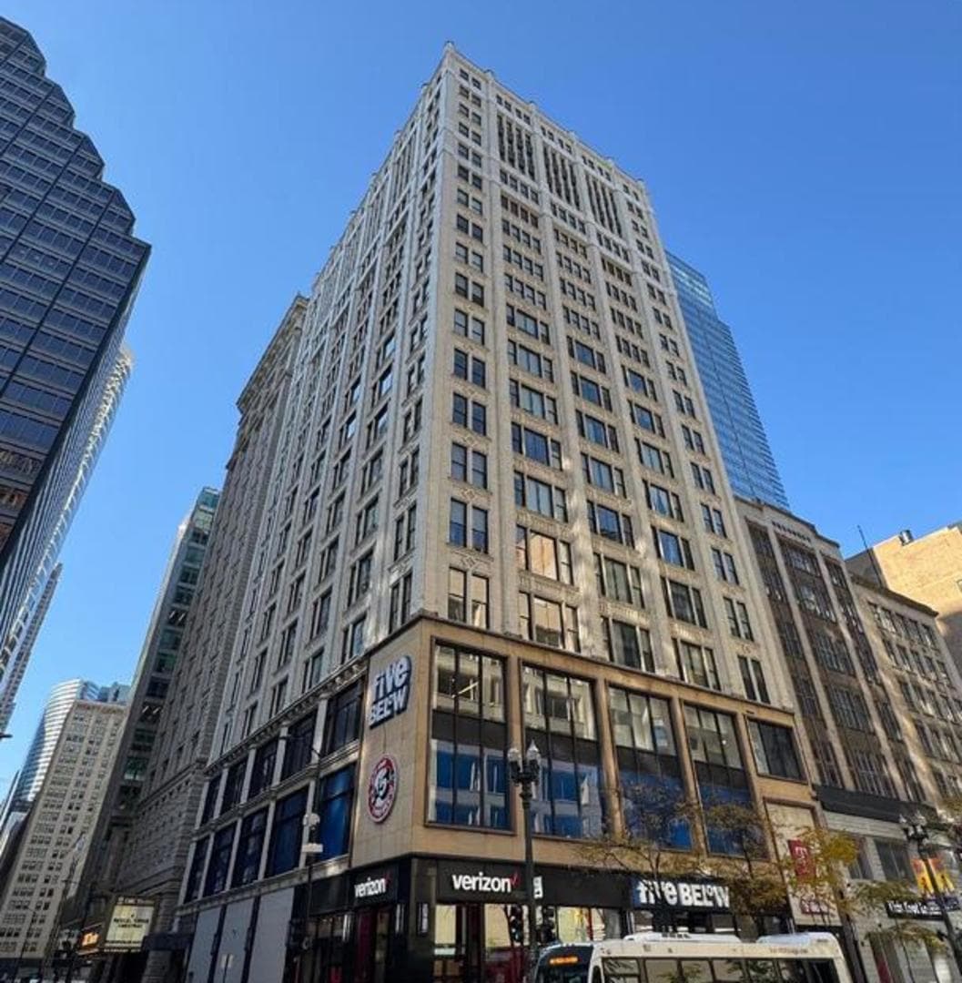 unlisted-address, Chicago, IL 60603 - photo 1