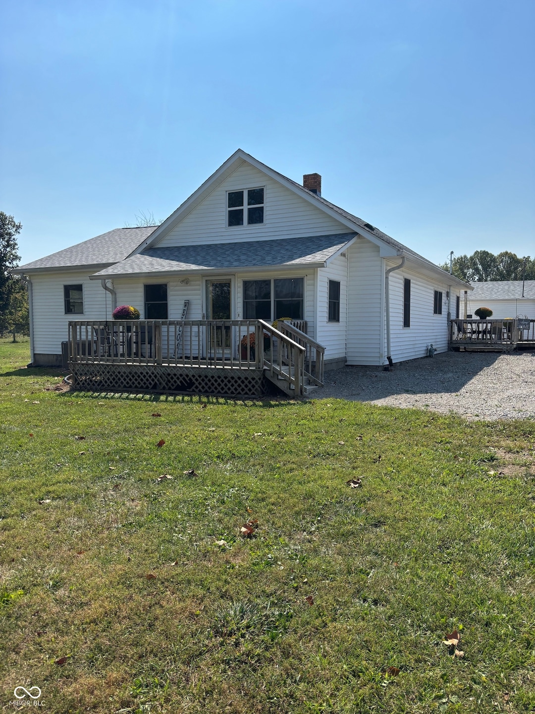 6951 W 450 S, Columbus, IN 47201 - photo 1