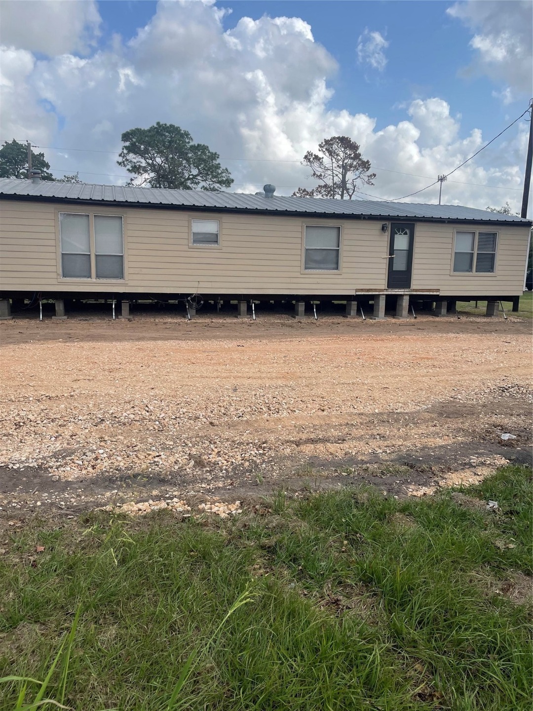 1418 Austin St, Bay City, TX 77414 - photo 1