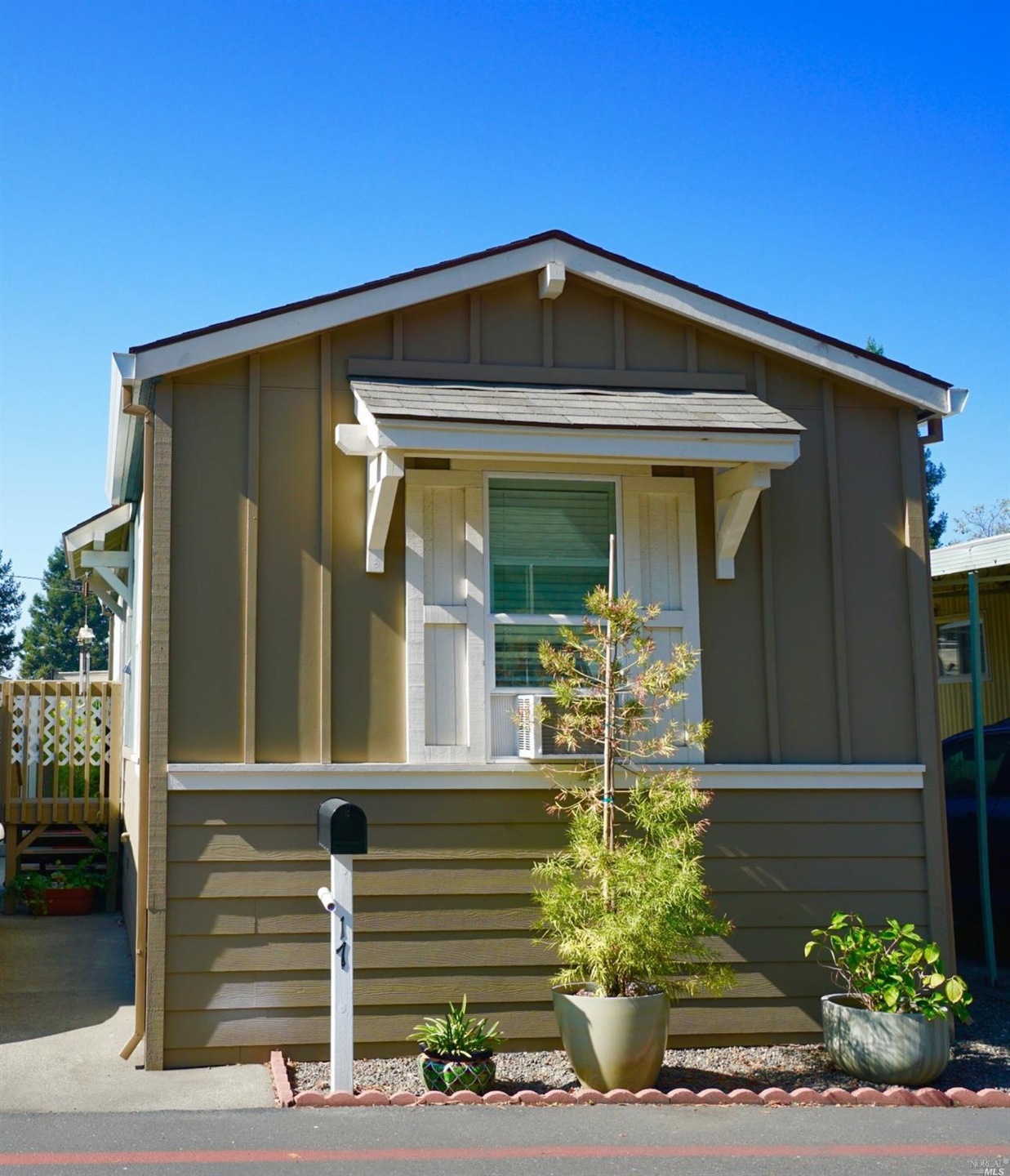 Welcome to 17 Romani Court!