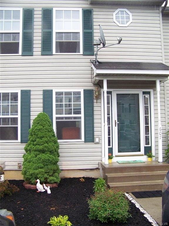 607 Abbe Ct, Freemansburg, PA 18017 - photo 1