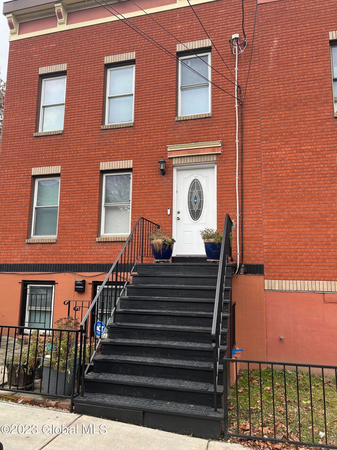 127 Broad St unit Basement, Albany, NY 12202 - photo 1