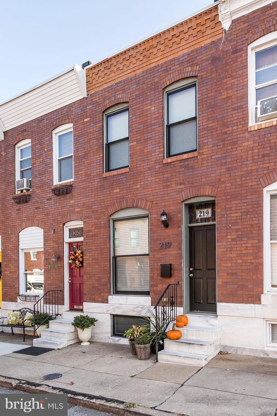 219 S Robinson St, Baltimore, MD 21224 - photo 1