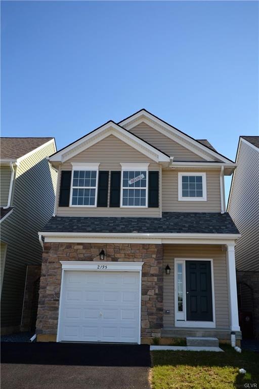 2195 Huntington Ln unit 40, Easton, PA 18040 - photo 1
