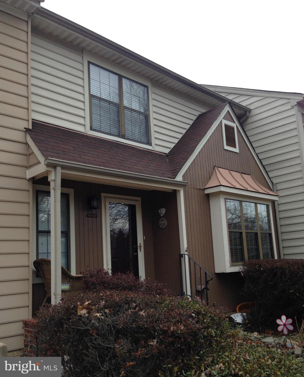 10222 Roberts Common Ln, Burke, VA 22015 - photo 1