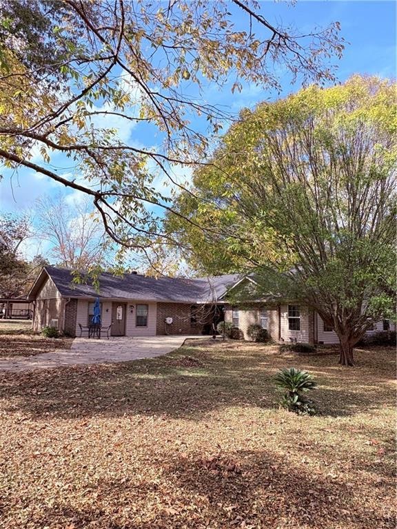 211 Big Island Loop, Deville, LA 71328 - photo 1