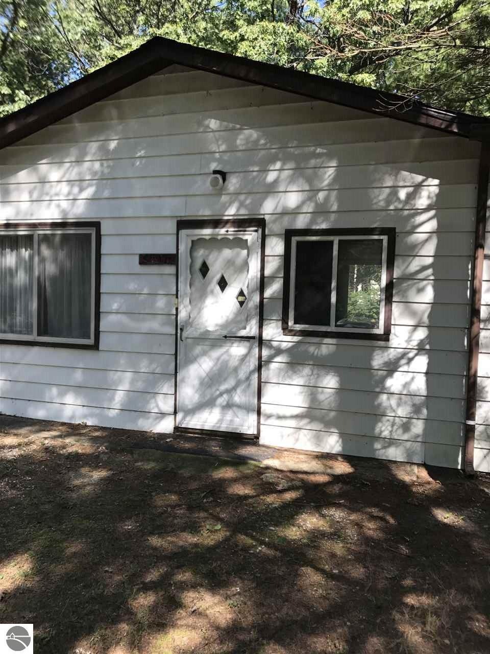 5263 E 28th St, Au Gres, MI 48703 - photo 1