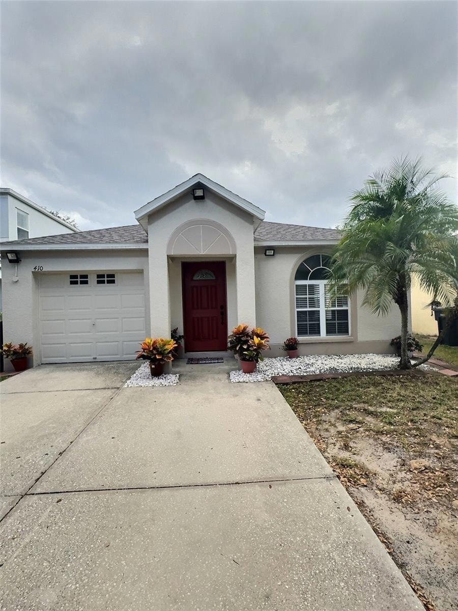 410 Maple Pointe Dr, Seffner, FL 33584 - photo 1