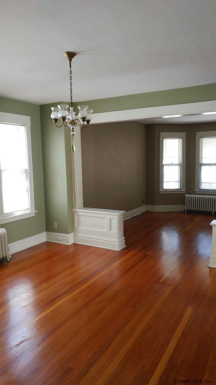 34 Barrows St, Albany, NY 12209 - photo 1