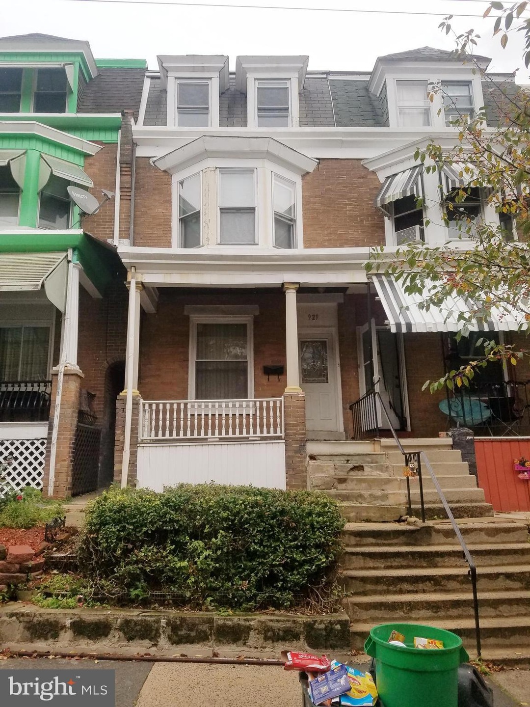 929 Pear St, Reading, PA 19601 - photo 1