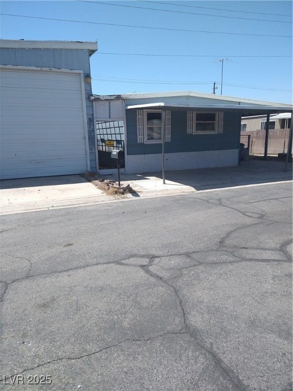 View of manufactured / mobile home