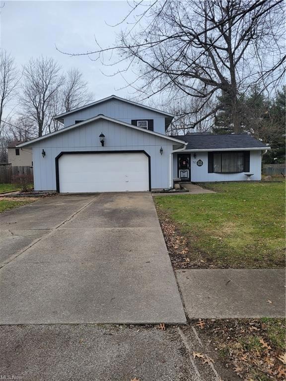 782 Lafayette Blvd, Sheffield Lake, OH 44054 - photo 1