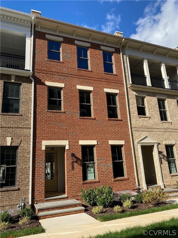 (Actual home) Front entrance onto 2nd level of thi