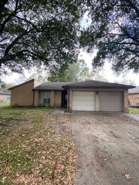 14127 Magnolia Springs Dr, Houston, TX 77066 - photo 1