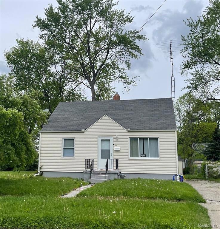 648 Waldman Ave, Flint, MI 48507 - photo 1