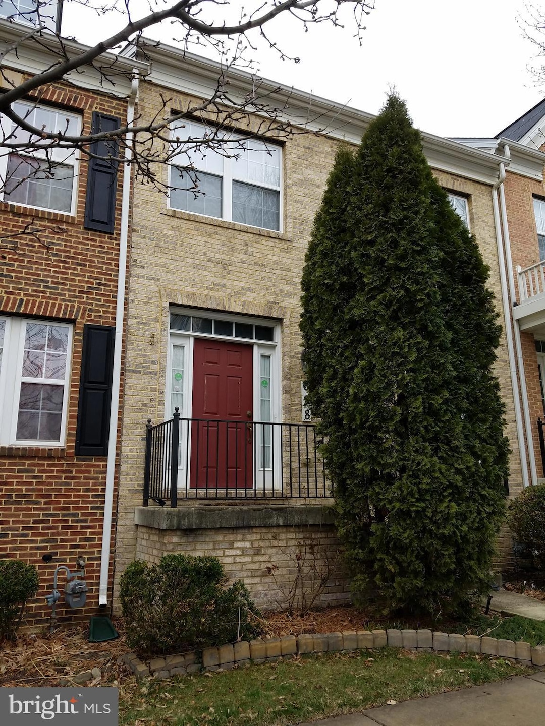 628 Cedar Spring St, Gaithersburg, MD 20877 - photo 1