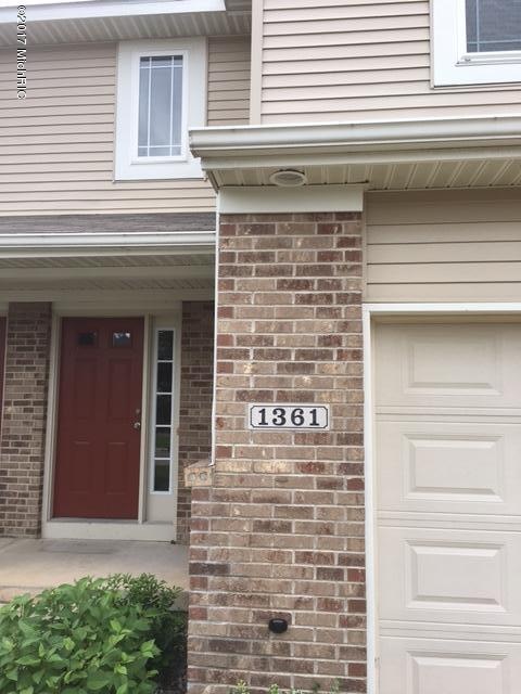 1361 Echoing Valley Dr SW unit 32, Byron Center, MI 49315 - photo 1