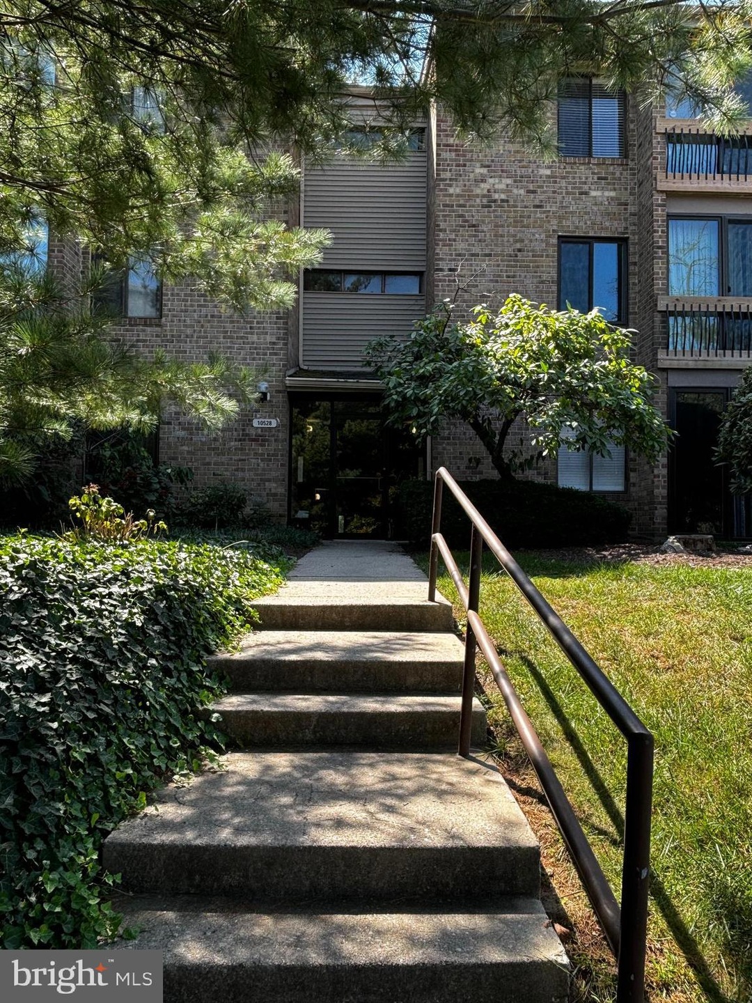 10528 Cross Fox Ln unit B2, Columbia, MD 21044 - photo 1