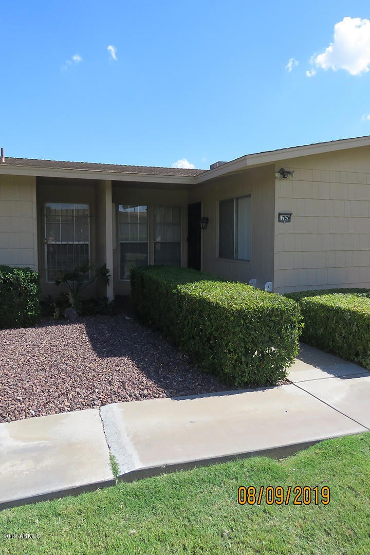 17620 N 102nd Dr, Sun City, AZ 85373 - photo 1