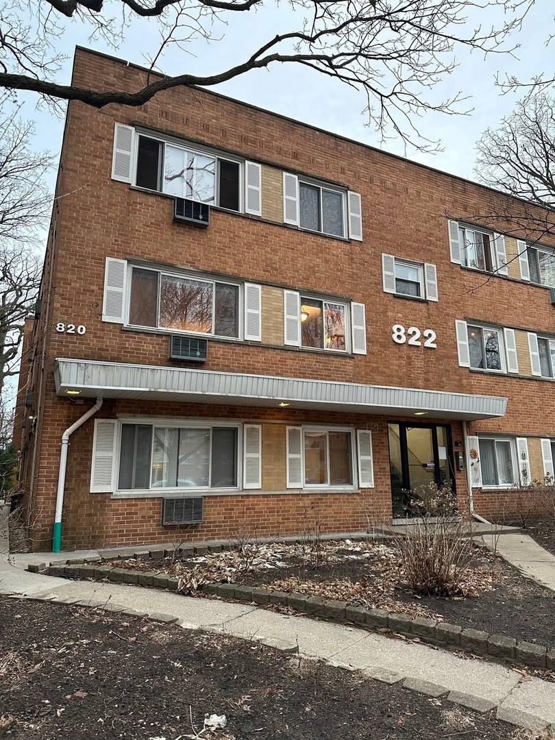 820 Seward St unit 3D, Evanston, IL 60202 - photo 1