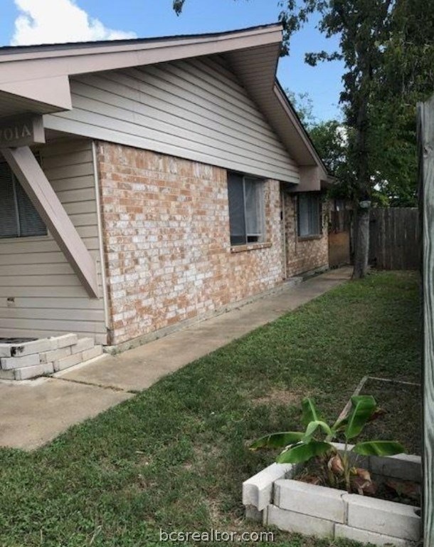 1701 Lawyer St unit B, College Station, TX 77840 - photo 1