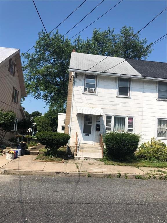 3009 N 2nd St, Whitehall, PA 18052 - photo 1