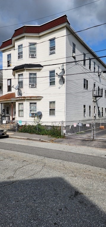 Sold $890,000 • Co-Listing Agent