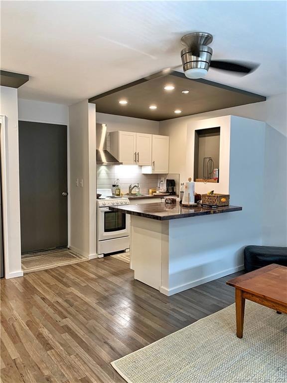 324 Strawberry Hill Ave unit A107, Norwalk, CT 06851 - photo 1