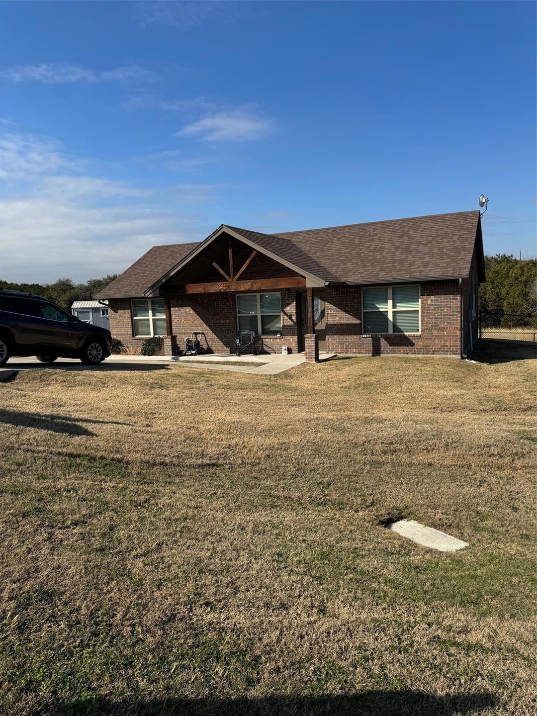 2402 Fox Ct, Granbury, TX 76048 - photo 1