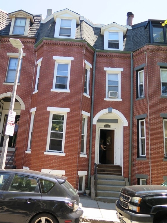 186 I St, Boston, MA 02127 - photo 1