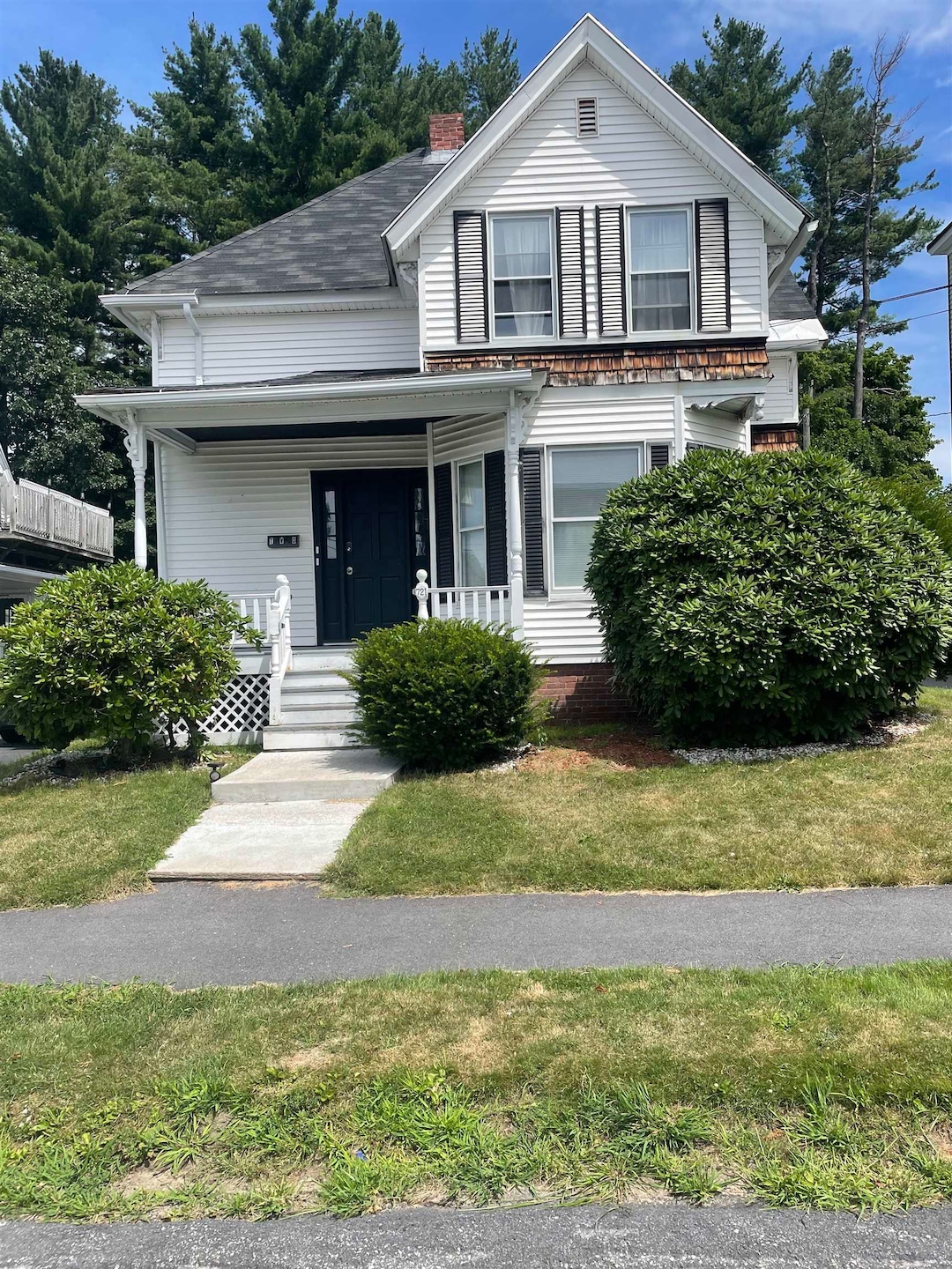 721 Belmont St unit 2, Manchester, NH 03104 - photo 1