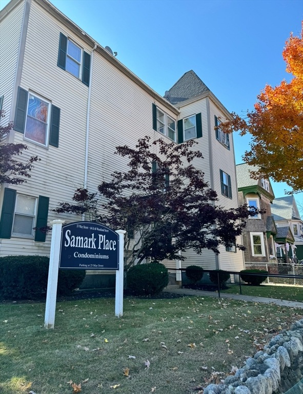 68 Woodland St unit 1, Worcester, MA 01610 - photo 1