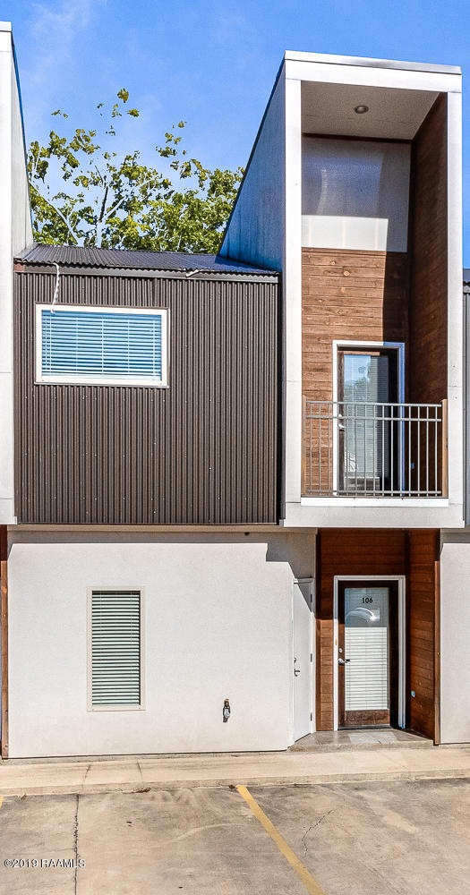 113 Bayou 106-15