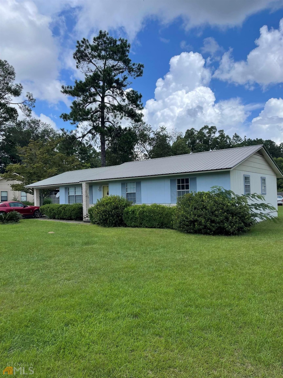 39 Strozier St, Mc Rae, GA 31055 - photo 1