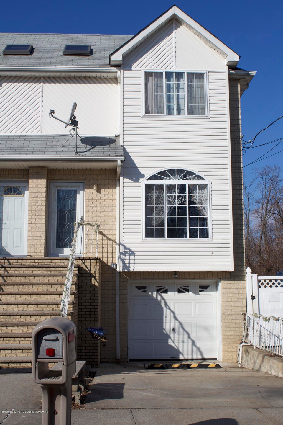 425 Patterson Ave, Staten Island, NY 10305 - photo 1