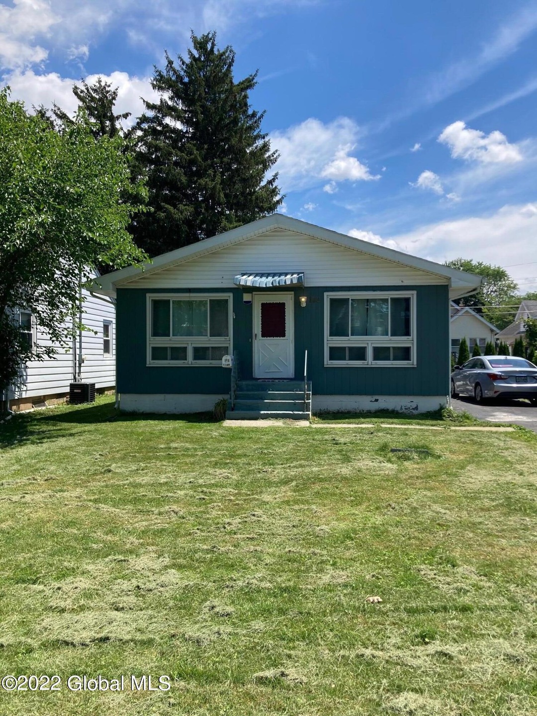 190 Hollywood Ave, Albany, NY 12209 - photo 1