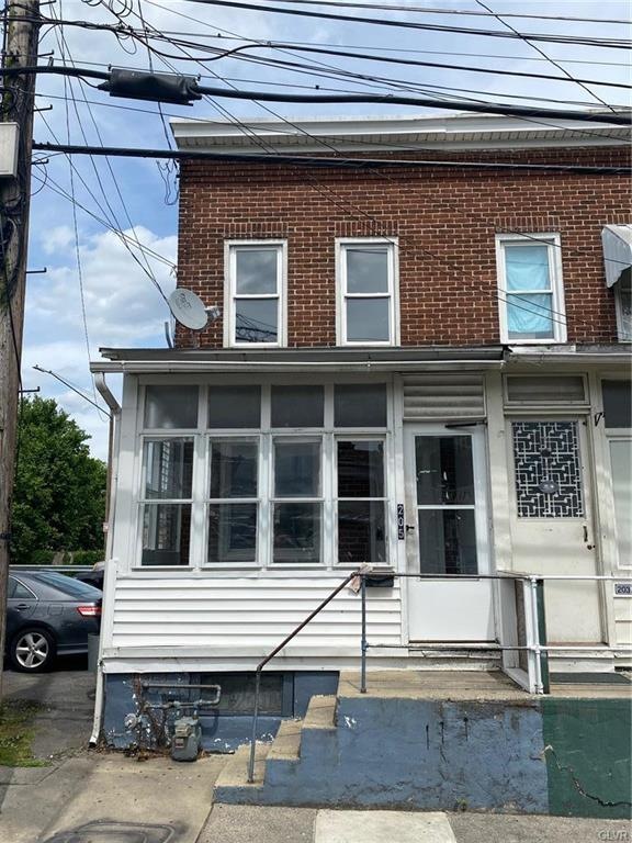 205 N Railroad St, Allentown, PA 18102 - photo 1