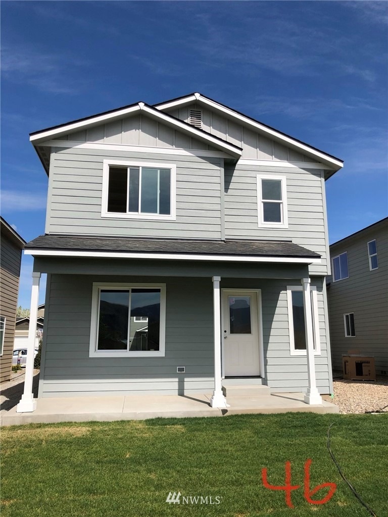 423 S Kansas Loop, East Wenatchee, WA 98802 - photo 1